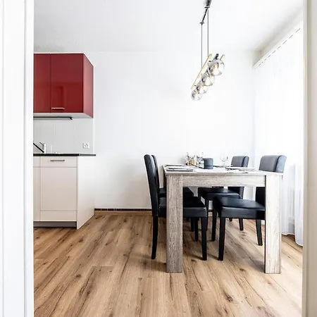 Mit Separater Kueche Mitten In Appartement Davos